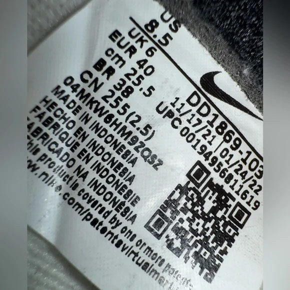 Nike Dunk High “Pandas” - Picture 8 of 8